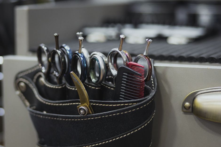 Unelte profesionale de barber